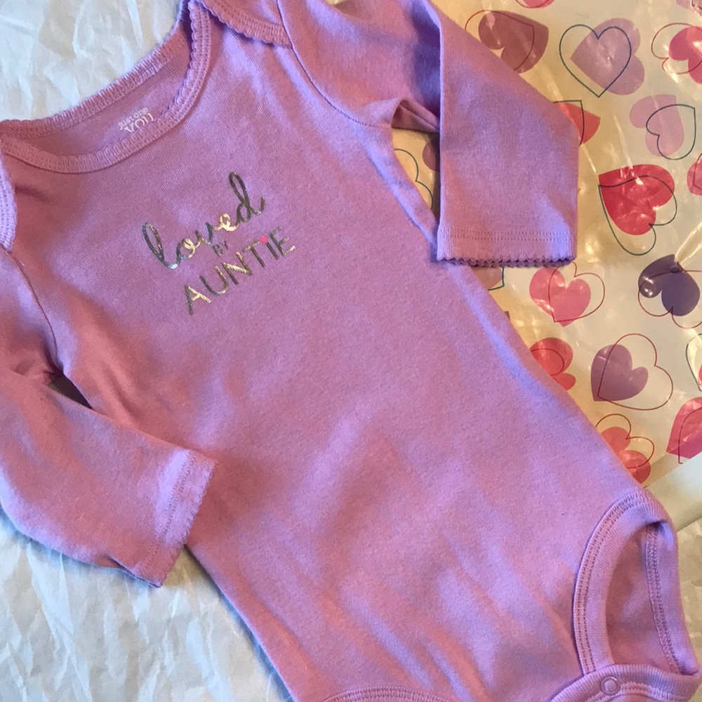 Loved by Auntie onsie💜 9mos